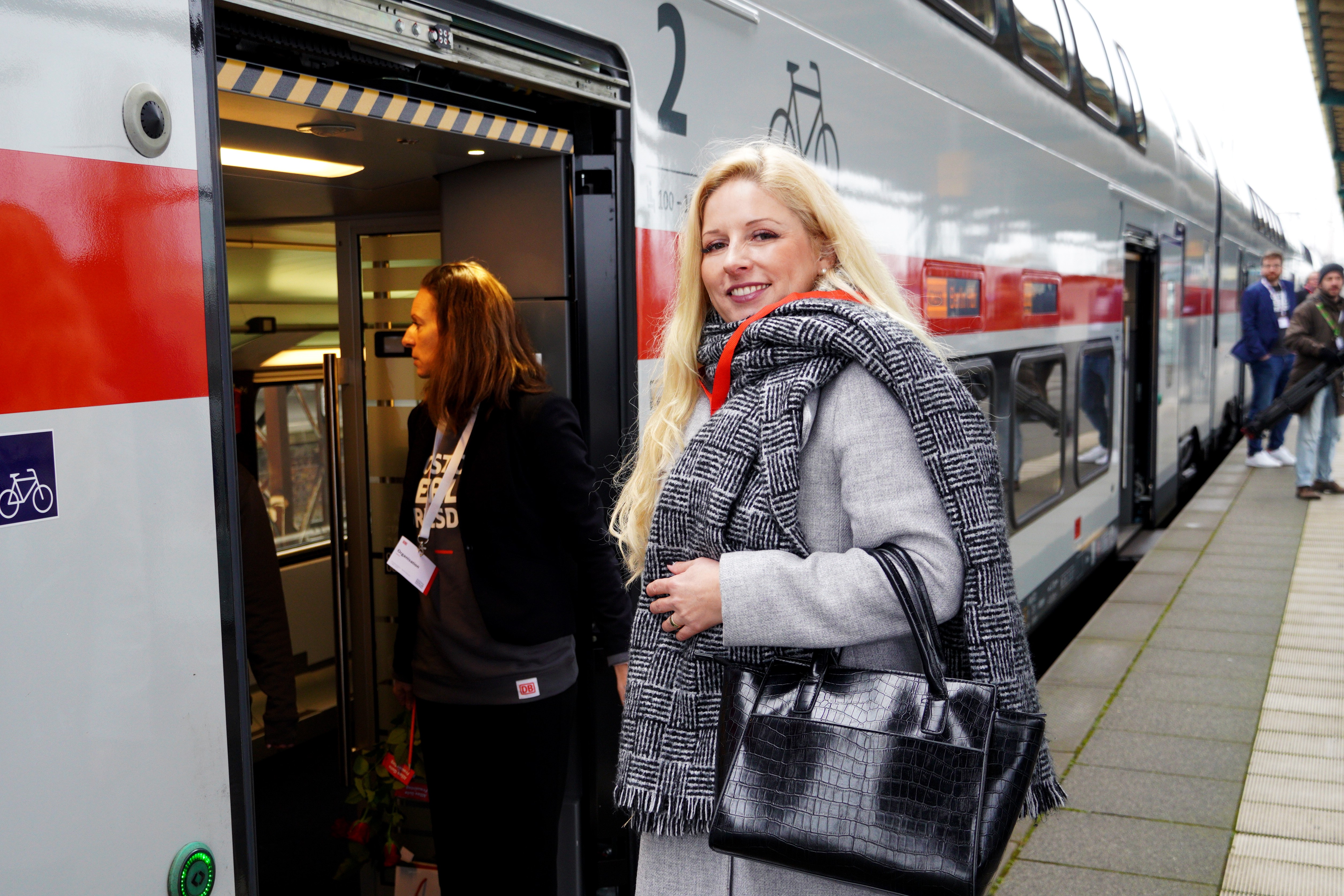 Nicole Walter-Mundt (CDU) möchte mit der CDU-Stadtfraktion das Bahnhofsumfeld zu einer modernen Mobilitätsdrehscheibe weiterentwickeln. Foto: Christian Howe